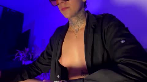 Snapshot of phillip_brownn chatting on March 19, 2026, 10:58 pm PHILLIP online show from March 19, 2026, 10:58 pm