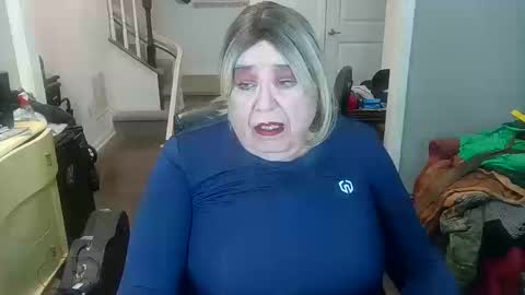 Snapshot of phillyguy195601 chatting on October 12, 2025, 6:23 am Geri online show from October 12, 2025, 6:23 am