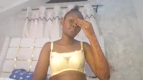 Snapshot of phoebe015 chatting on January 31, 2026, 9:02 pm phoebe online show from January 31, 2026, 9:02 pm