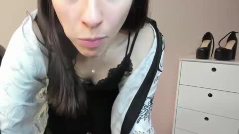 Snapshot of pia_desire chatting on November 23, 2025, 7:52 am P I A online show from November 23, 2025, 7:52 am