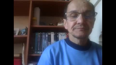 Snapshot of pichoun71 chatting on March 7, 2025, 7:08 am pichoun71 online show from March 7, 2025, 7:08 am