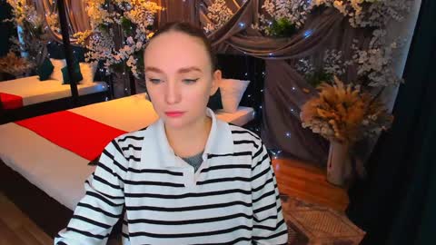 Emelie online show from February 8, 2025, 10:18 am