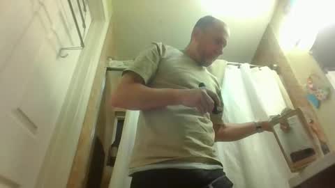 pierce702420 online show from April 3, 2026, 7:06 am