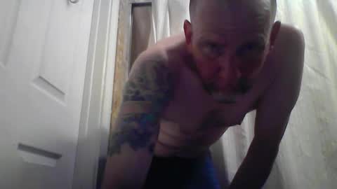 pierce702420 online show from April 26, 2026, 1:36 am