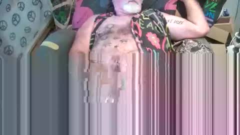 piercecox13 online show from April 21, 2026, 11:07 pm