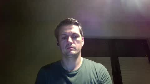 Snapshot of piercingsxxx chatting on January 25, 2025, 5:19 pm piercingsxxx online show from January 25, 2025, 5:19 pm