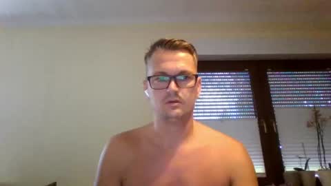 piercingsxxx online show from July 3, 2026, 2:45 pm