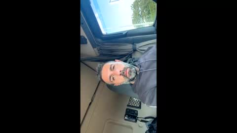 Snapshot of pierotu chatting on December 2, 2024, 11:56 am pierotu online show from December 2, 2024, 11:56 am