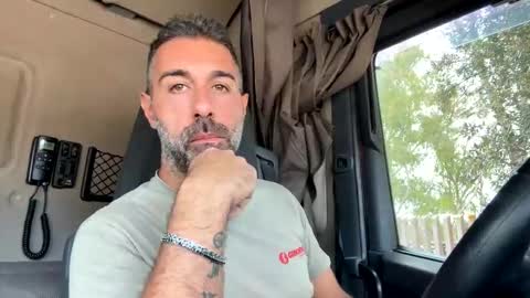 Snapshot of pierotu chatting on September 26, 2025, 11:58 am pierotu online show from September 26, 2025, 11:58 am