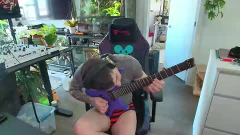 Pierre Fitch online show from March 2, 2026, 7:43 pm