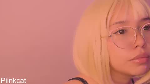 Snapshot of piinkcat chatting on March 5, 2025, 8:32 am Emi online show from March 5, 2025, 8:32 am