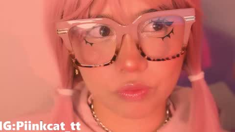 Snapshot of piinkcat chatting on March 25, 2026, 5:57 am Emi online show from March 25, 2026, 5:57 am