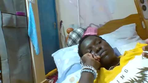 Snapshot of pinah1997 chatting on March 24, 2026, 3:11 am pinah1997 online show from March 24, 2026, 3:11 am