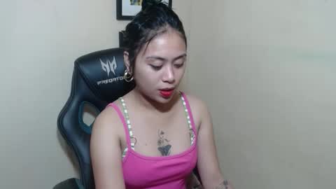 Snapshot of pinay_shinexxx chatting on April 1, 2026, 12:50 pm pinay_shinexxx online show from April 1, 2026, 12:50 pm