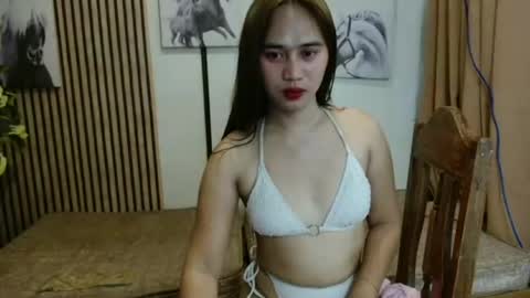 Snapshot of pinay_yahsy chatting on June 22, 2026, 6:43 am pinay_yahsy online show from June 22, 2026, 6:43 am