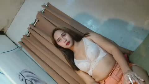 Snapshot of pinay_yahsy chatting on July 10, 2026, 5:04 pm pinay_yahsy online show from July 10, 2026, 5:04 pm