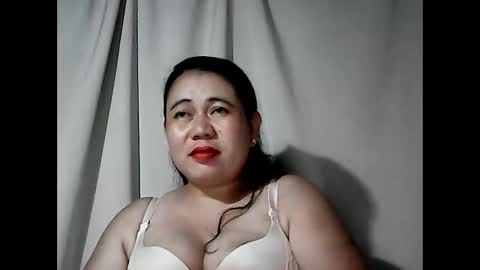 pinaymama12345 online show from April 2, 2026, 2:26 pm