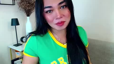 Snapshot of pinaymorena69 chatting on December 29, 2024, 11:50 pm Just cath online show from December 29, 2024, 11:50 pm