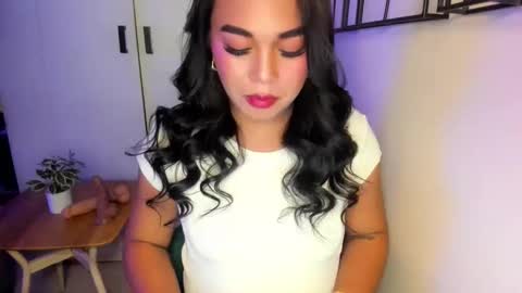 Snapshot of pinaymorena69 chatting on November 5, 2025, 2:39 pm Just cath online show from November 5, 2025, 2:39 pm