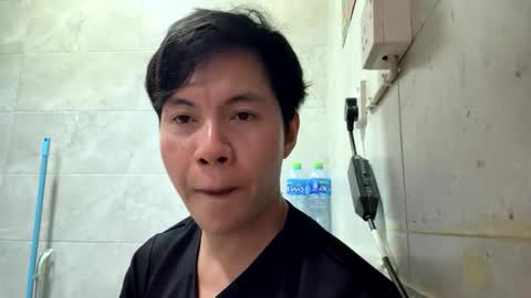 Snapshot of pinayviceversats chatting on October 27, 2025, 9:57 am trisha online show from October 27, 2025, 9:57 am