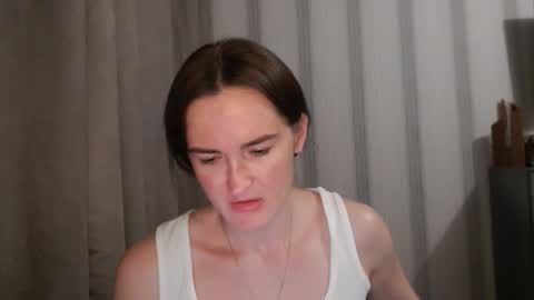       online show from October 9, 2025, 5:44 pm