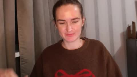       online show from November 22, 2025, 8:08 pm