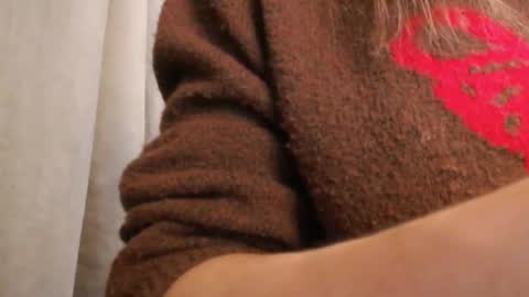       online show from December 4, 2025, 6:49 pm