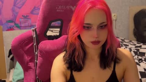 Snapshot of pineapple_dope chatting on May 27, 2026, 8:06 pm Nancy online show from May 27, 2026, 8:06 pm