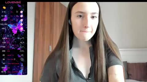 pingviluly online show from November 1, 2025, 6:26 am