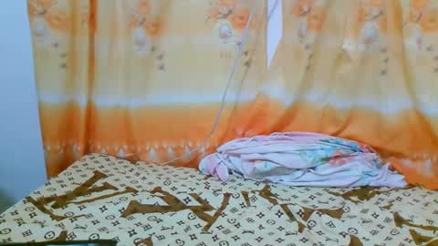 pink_hymen online show from January 25, 2025, 7:38 am