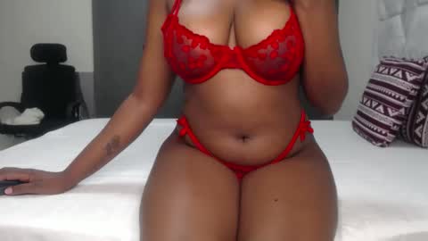 Snapshot of pink_nova chatting on May 6, 2026, 5:07 pm pinkyy online show from May 6, 2026, 5:07 pm