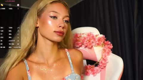 Kate online show from September 29, 2025, 5:40 pm