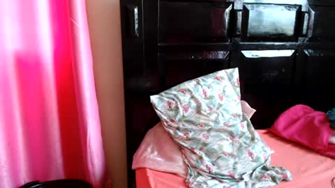 pinkdomina01 online show from June 19, 2026, 8:29 am