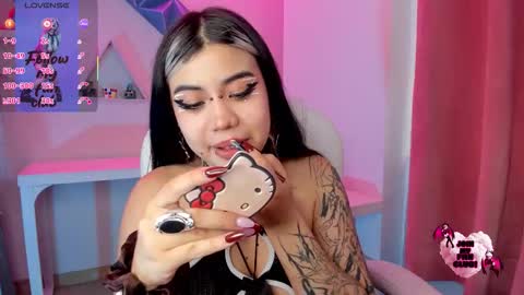 PINKK online show from January 5, 2026, 5:49 pm