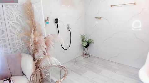 Snapshot of pinkmoon30 chatting on February 24, 2026, 11:52 am pinkmoon30 online show from February 24, 2026, 11:52 am