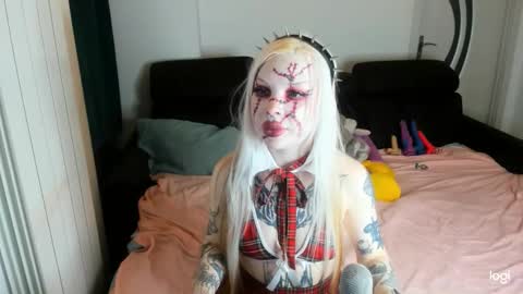 Snapshot of pinkslobber chatting on November 1, 2025, 2:46 am Helen Goat online show from November 1, 2025, 2:46 am