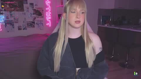 pinkvenom_ online show from March 29, 2026, 4:07 pm