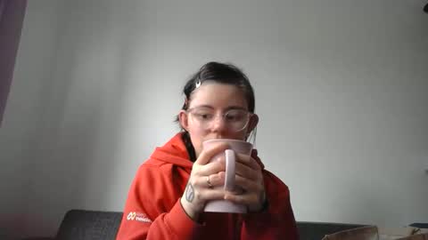 Snapshot of pinkwife97 chatting on October 7, 2025, 2:03 pm pinkwife97 online show from October 7, 2025, 2:03 pm