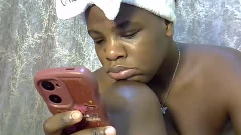 Snapshot of pinky_ebony13 chatting on March 23, 2026, 4:00 pm pinky_ebony13 online show from March 23, 2026, 4:00 pm