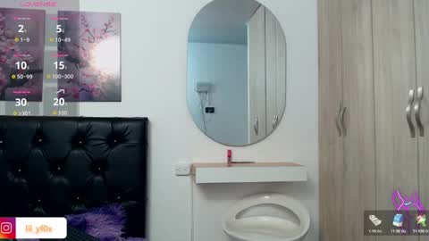 pinky_f00x online show from November 12, 2025, 8:08 pm