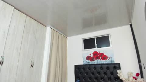 pinky_f00x online show from June 27, 2026, 7:19 pm