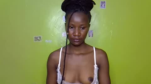 Pinky online show from January 18, 2026, 2:43 pm