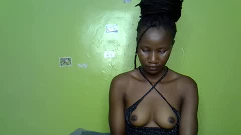 Pinky online show from January 19, 2026, 6:39 am