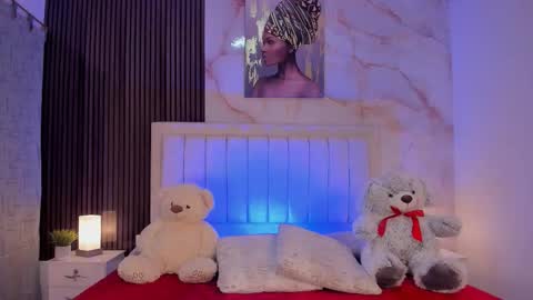 Peachy online show from November 23, 2025, 3:28 am