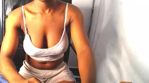 Snapshot of pinky_pussy68635 chatting on September 14, 2025, 5:23 pm Arena online show from September 14, 2025, 5:23 pm