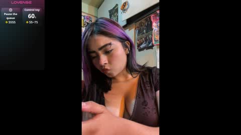 Snapshot of pinkybombon chatting on April 2, 2026, 1:03 am renata online show from April 2, 2026, 1:03 am