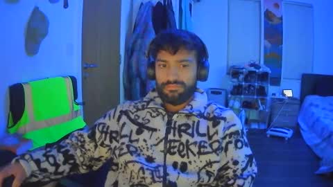 Snapshot of pinocicock chatting on March 4, 2025, 2:27 am Yash online show from March 4, 2025, 2:27 am