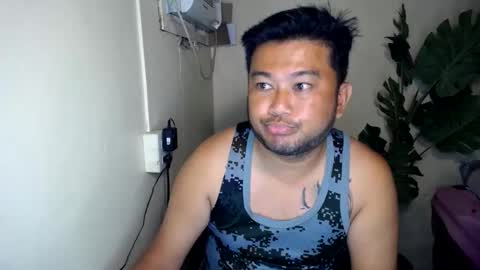 pinoy041087 online show from November 3, 2025, 1:56 pm