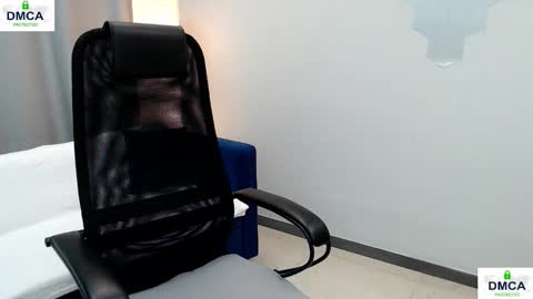 Bella online show from November 17, 2025, 7:36 am