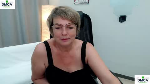 Bella online show from May 20, 2026, 4:51 am